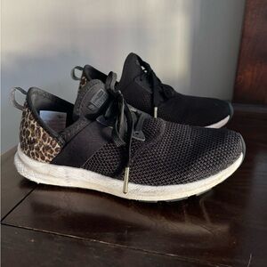 New Balance Black and Leopard Print Women's Sneakers - Size 6